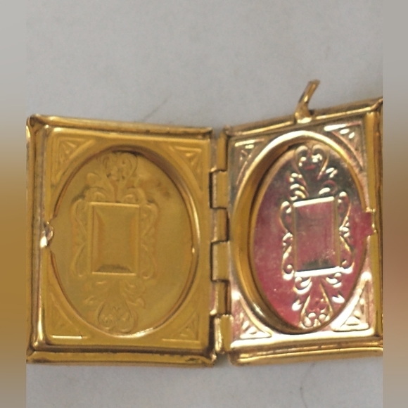 Vintage/Victorian locket - Picture 2 of 8